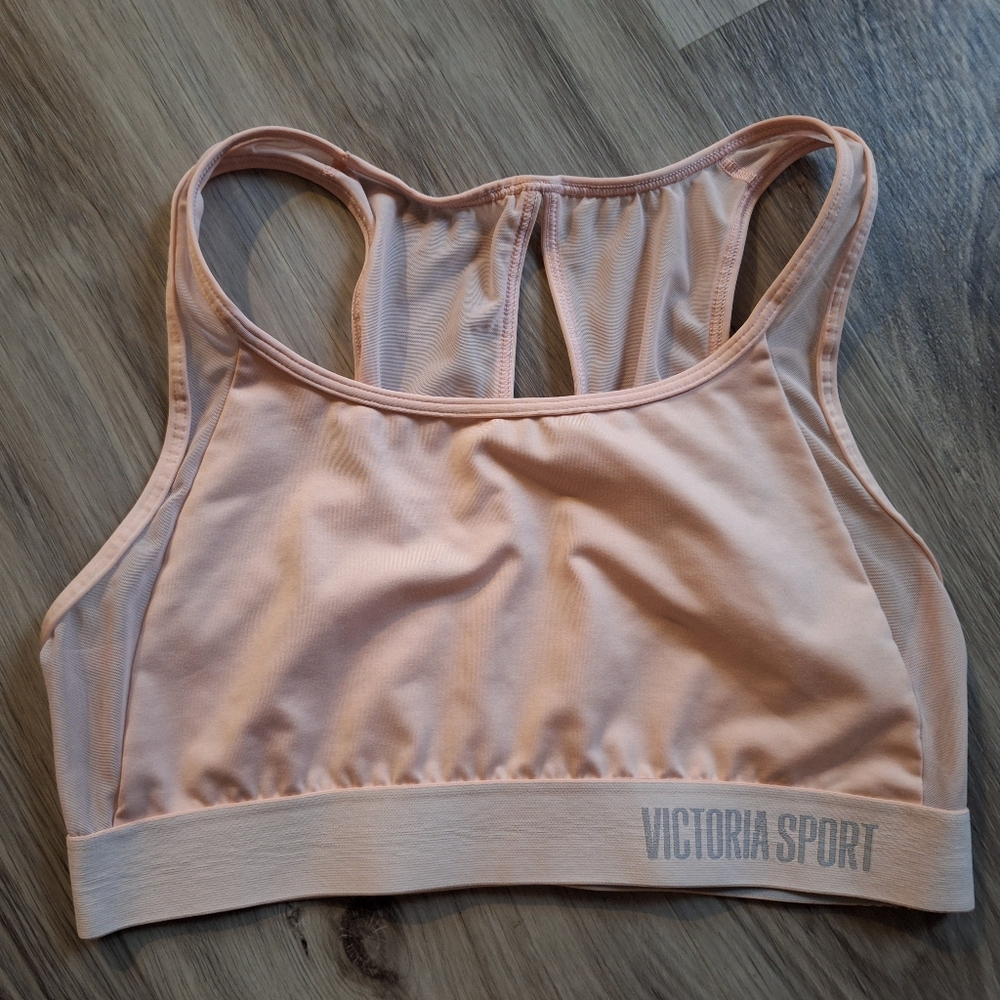 Victoria Secret Sports bra Size Large light pink low‎ impact Like new No Padding